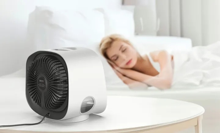 AiraBreeze in bedroom